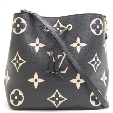 louis vuitton m45497|Louis Vuitton monogram bucket bag.